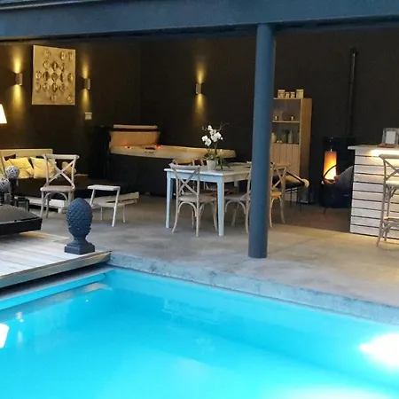 Le Petit De L'espace Bien Etre Pensión Libin